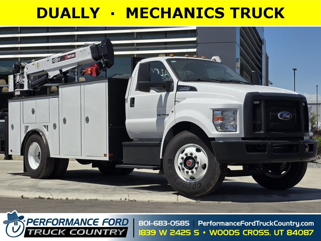 2025 Ford F-750SD