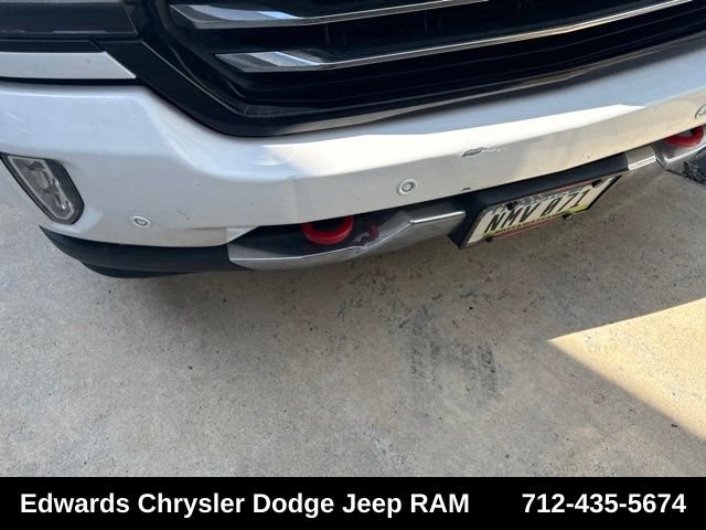 Used 2018 White Chevrolet LTZ image 9