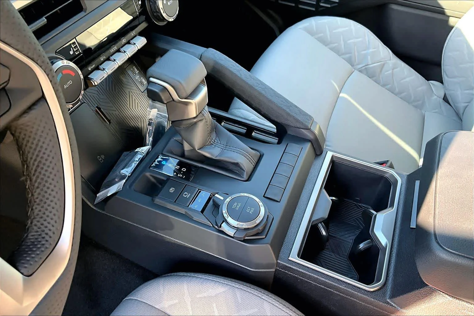 New 2026 Underground Toyota SR5 image 7