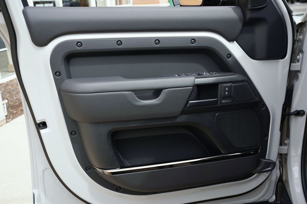 Used 2026 Gray Land Rover OCTA image 11
