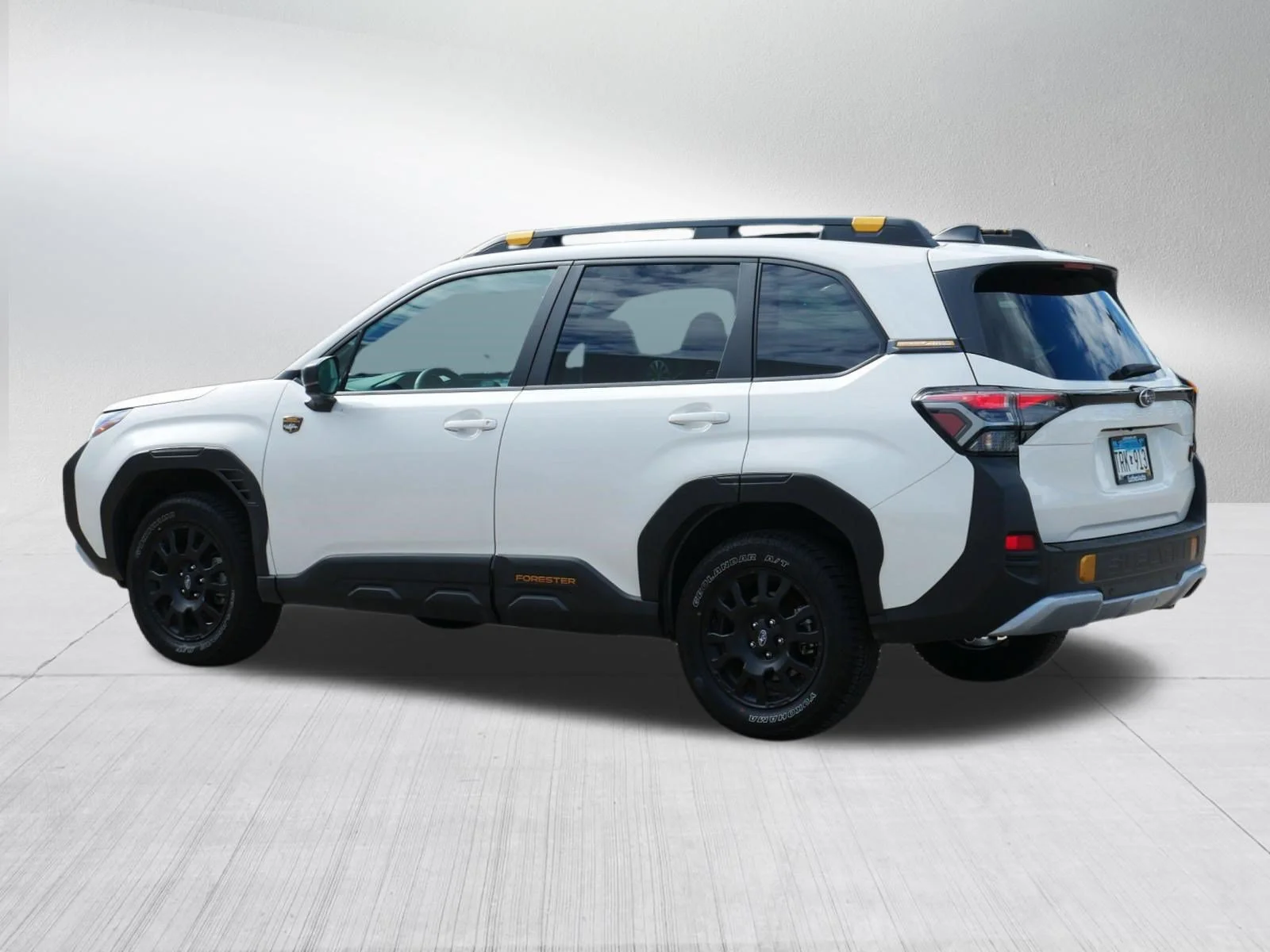 Used 2026 Crystal White Pearl Subaru Wilderness image 5