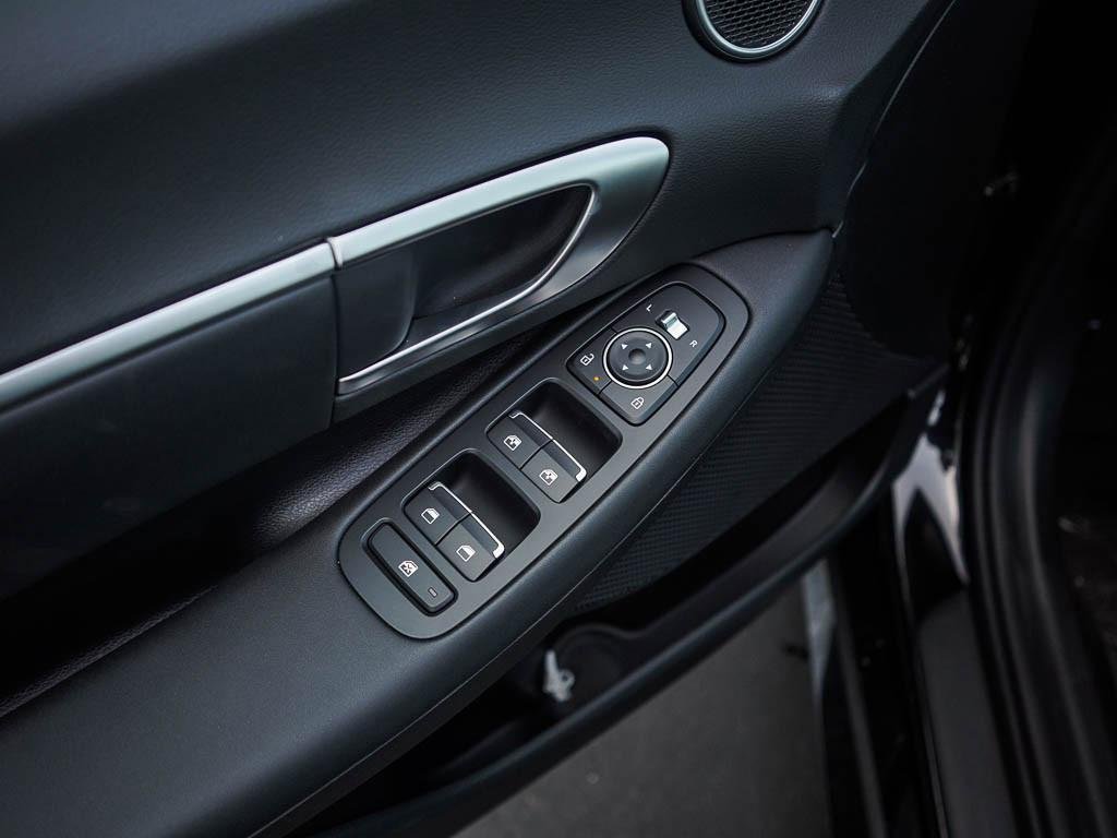 New 2026 Abyss Black Hyundai SEL Sport AWD image 40