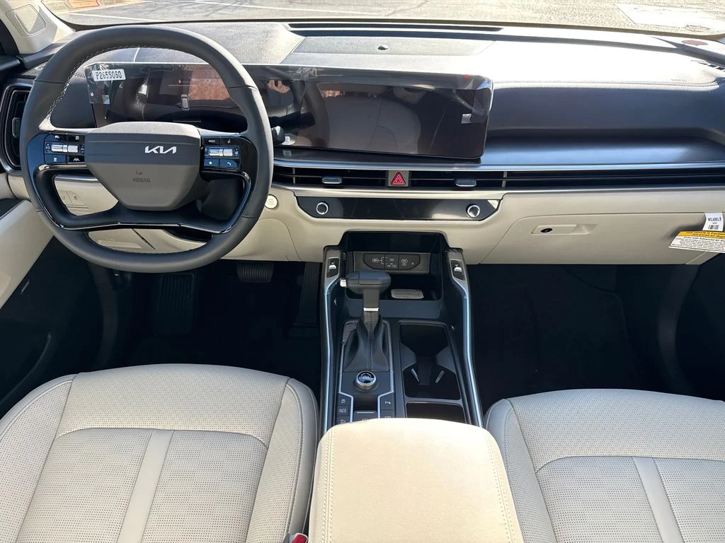 New 2026 White Kia EX image 23