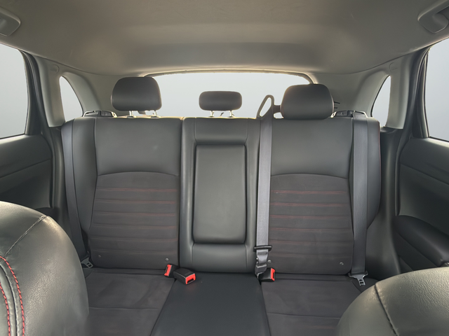 Used 2022 Gray Mitsubishi 2.0 SE image 34