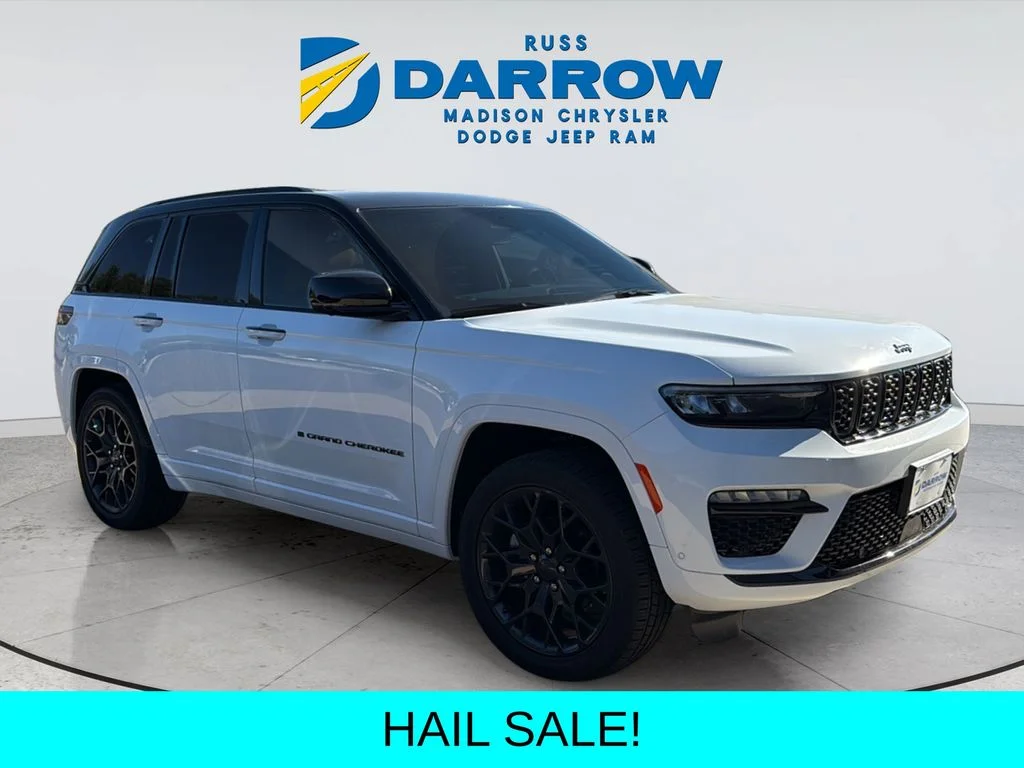 New 2025 Bright White Clear-Coat Exterior Paint Jeep Summit Reserve image 14