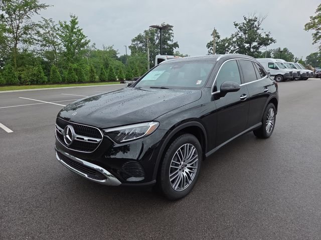 New 2026 Black Mercedes-Benz GLC300 image 7