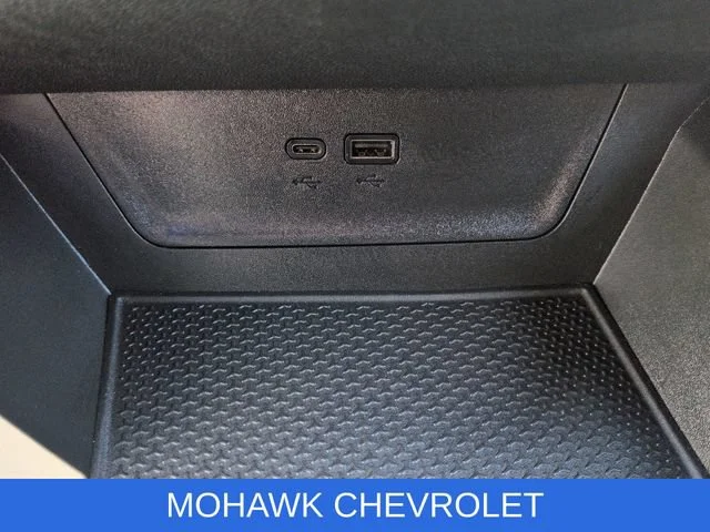 Used 2025 Cacti Green Chevrolet ACTIV image 35