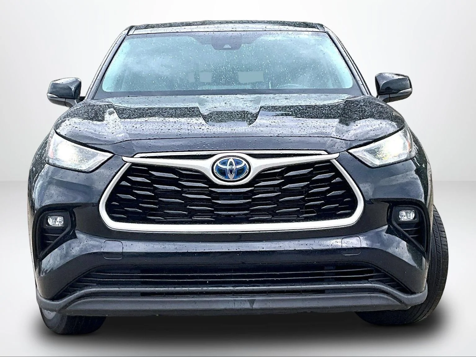Used 2023 Black Toyota LE image 4