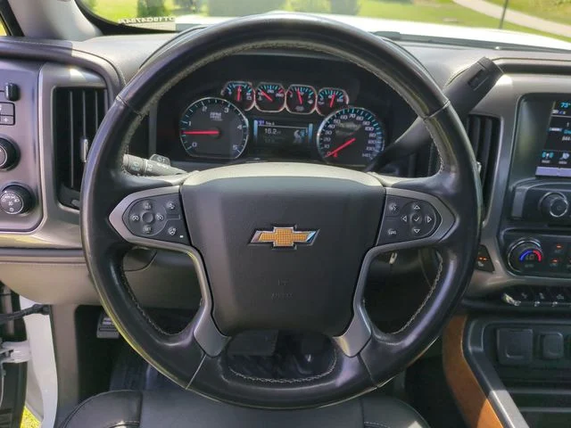 Used 2019 White Chevrolet LTZ image 14