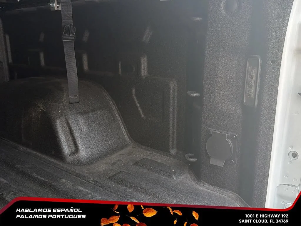 Used 2025 Summit White Chevrolet ZR2 image 13