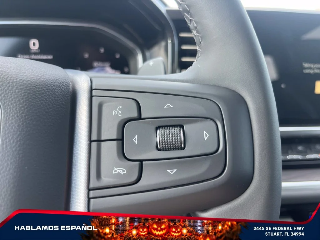 New 2026 Glacier White Tricoat GMC SLT image 26