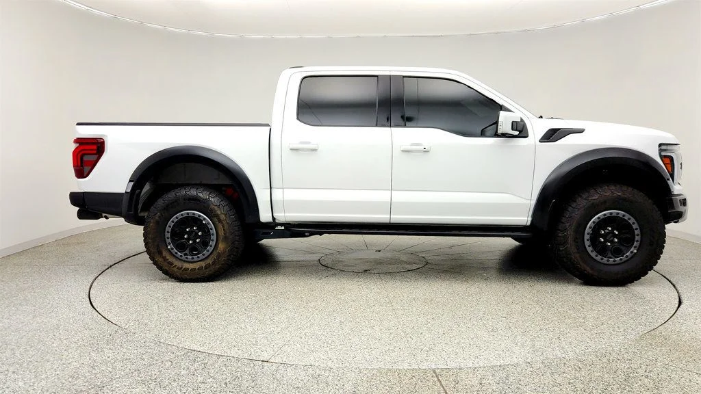 Used 2024 Oxford White Ford Raptor 4WD SuperCrew 5.5