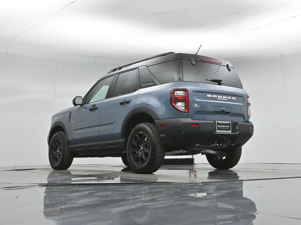 New 2026 Azure Gray Metallic Tri-Coat Ford Badlands image 47