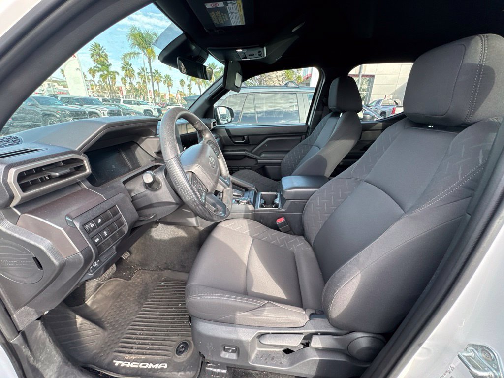 Used 2025 Ice Toyota SR5 image 7
