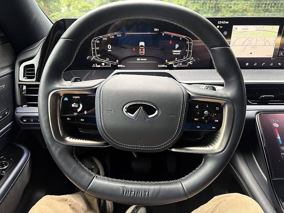 Used 2026 Radiant White INFINITI SPORT image 13