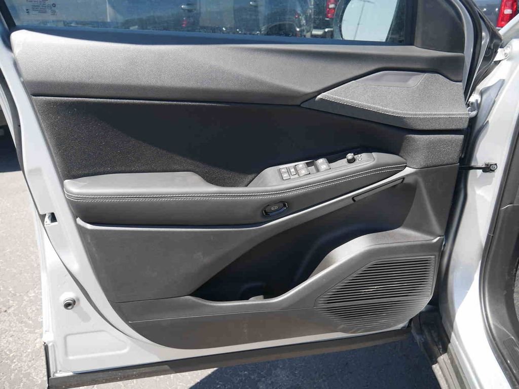 New 2026 Silver Zynith Clearcoat Jeep  image 19
