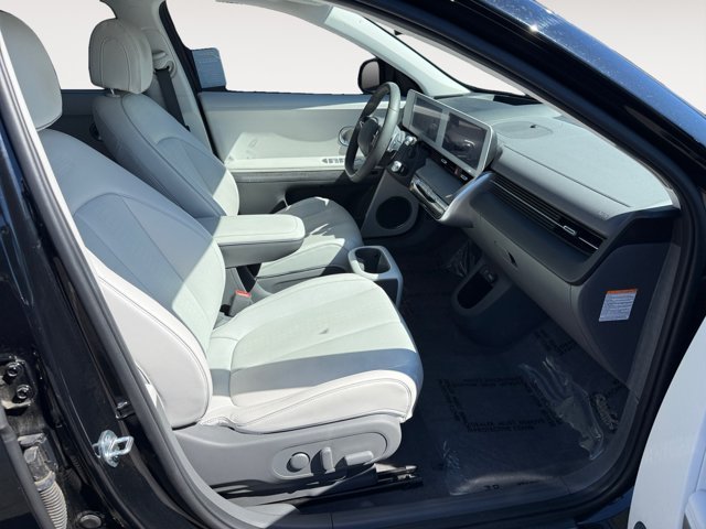 Used 2023 Abyss Black Hyundai Limited image 19