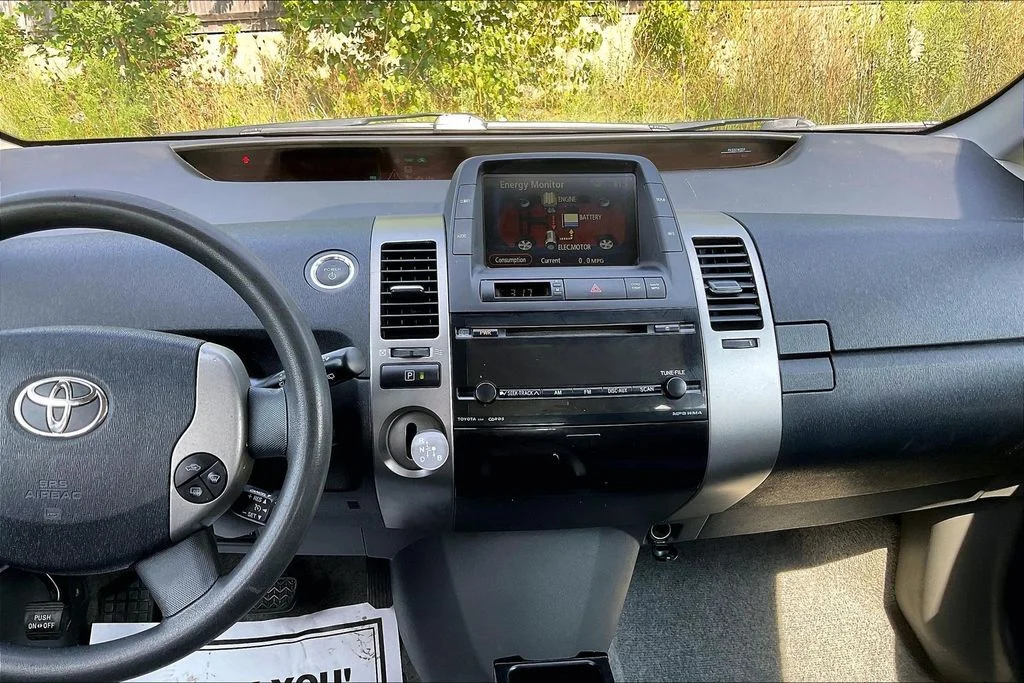 Used 2008 Silver Toyota Base image 5