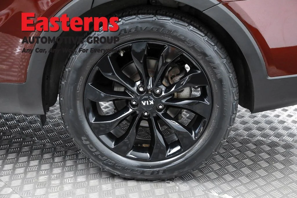 Used 2020 Purple Kia EX image 34