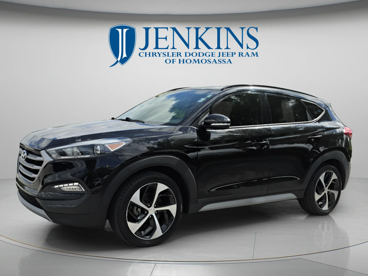 Used 2018 Black Noir Pearl Hyundai Value image 10