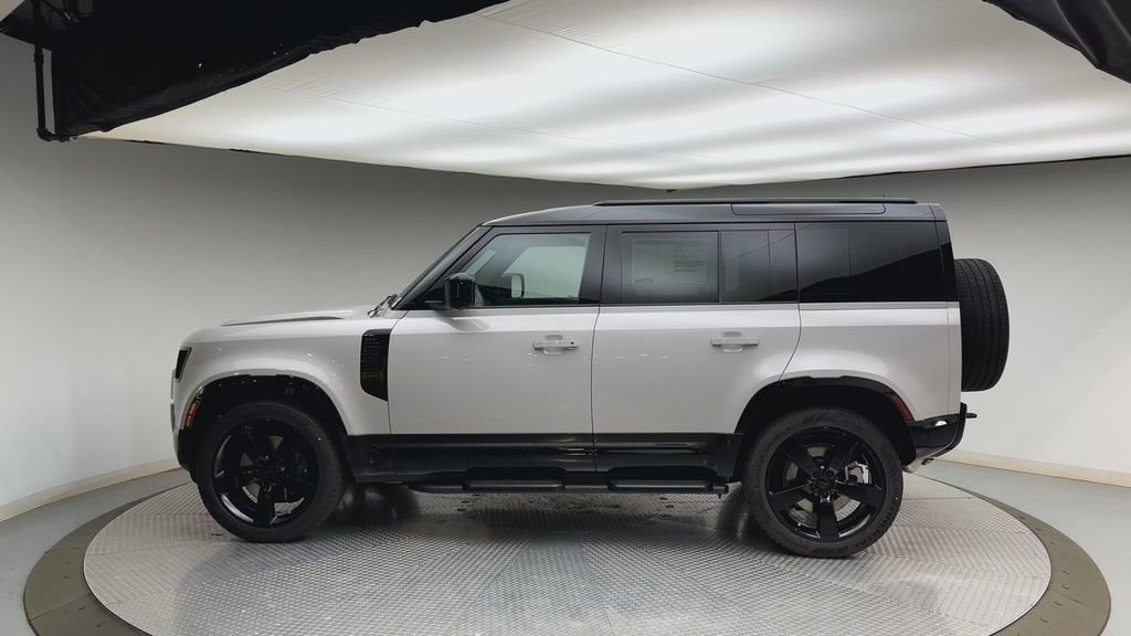 New 2026 Borasco Grey Land Rover X-Dynamic SE image 5