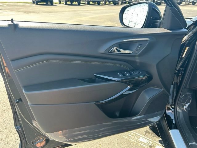 New 2026 Mosaic Black Metallic Chevrolet LT image 21