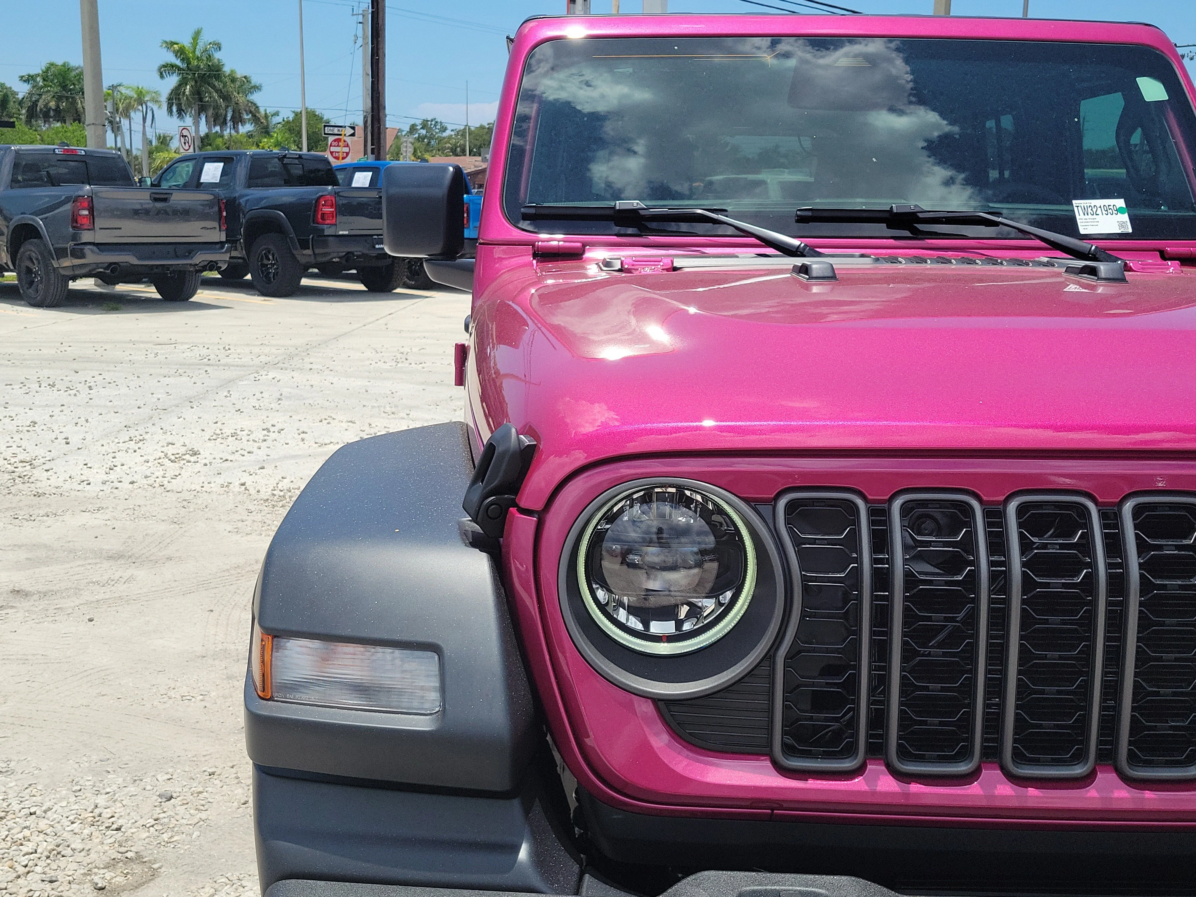 New 2026 Tuscadero Pearlcoat Jeep Sport S image 7