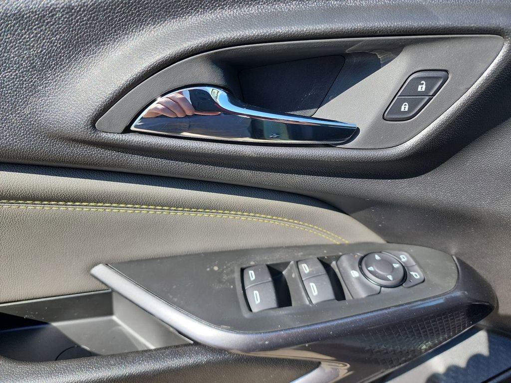 New 2026 Cacti Green Chevrolet ACTIV image 13