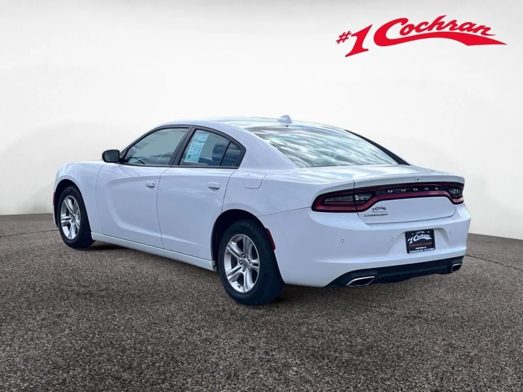 Used 2023 White Knuckle Clearcoat Dodge SXT image 9