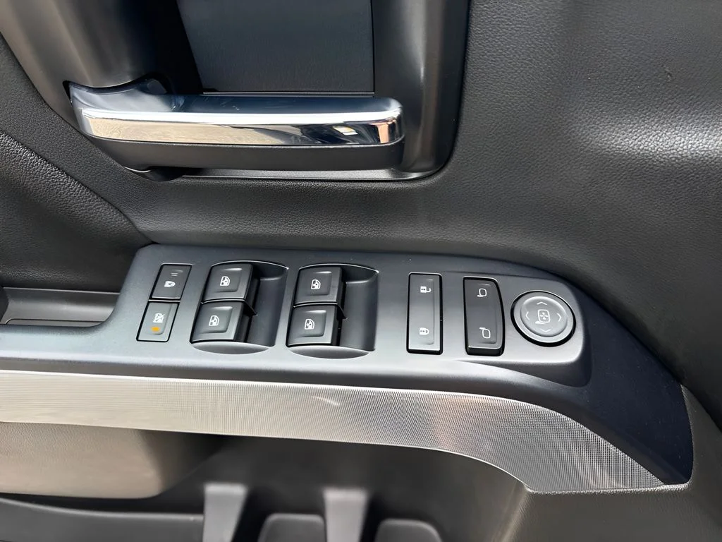 Used 2017 Gray Chevrolet LT image 26