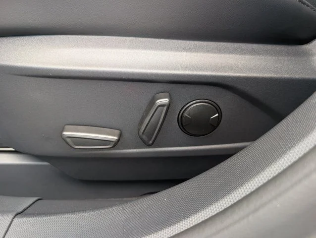 New 2026 Star White Metallic Tri-coat Ford Premium image 16
