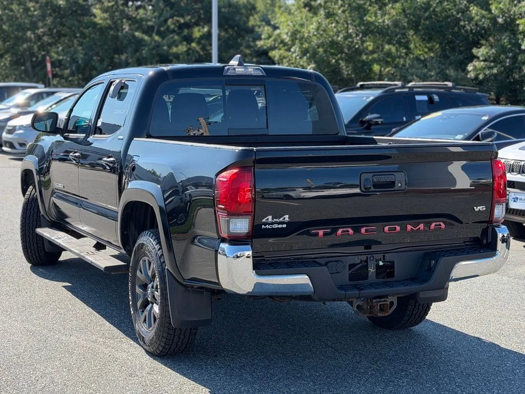 Used 2022 Black Toyota SR5 image 3