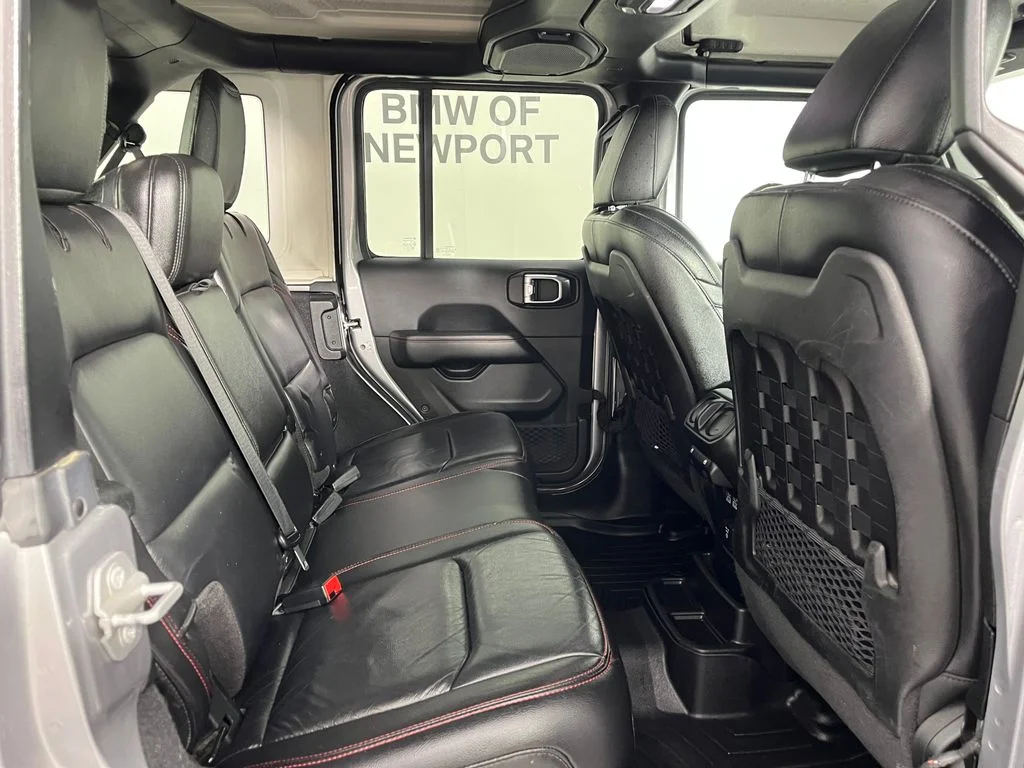 Used 2018 Silver Jeep Unlimited Rubicon image 22