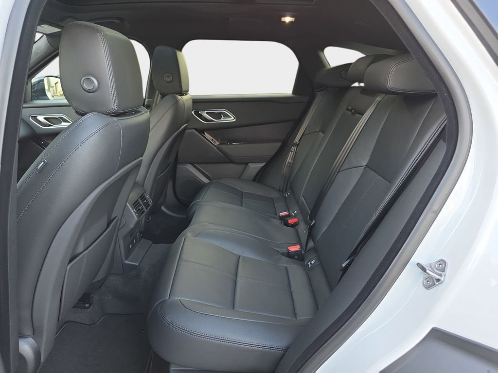 New 2026 Fuji White LAND ROVER Dynamic SE image 14