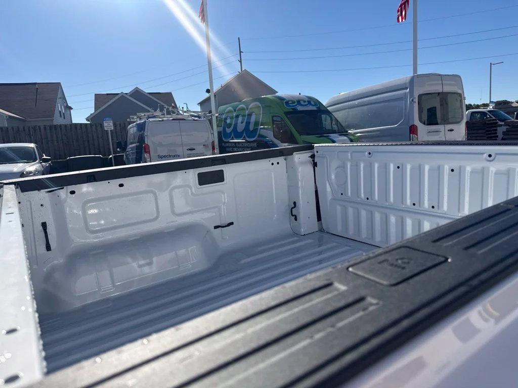 New 2026 Oxford White Ford XL image 55