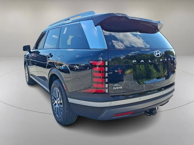 New 2026 Black Hyundai SEL Premium image 3
