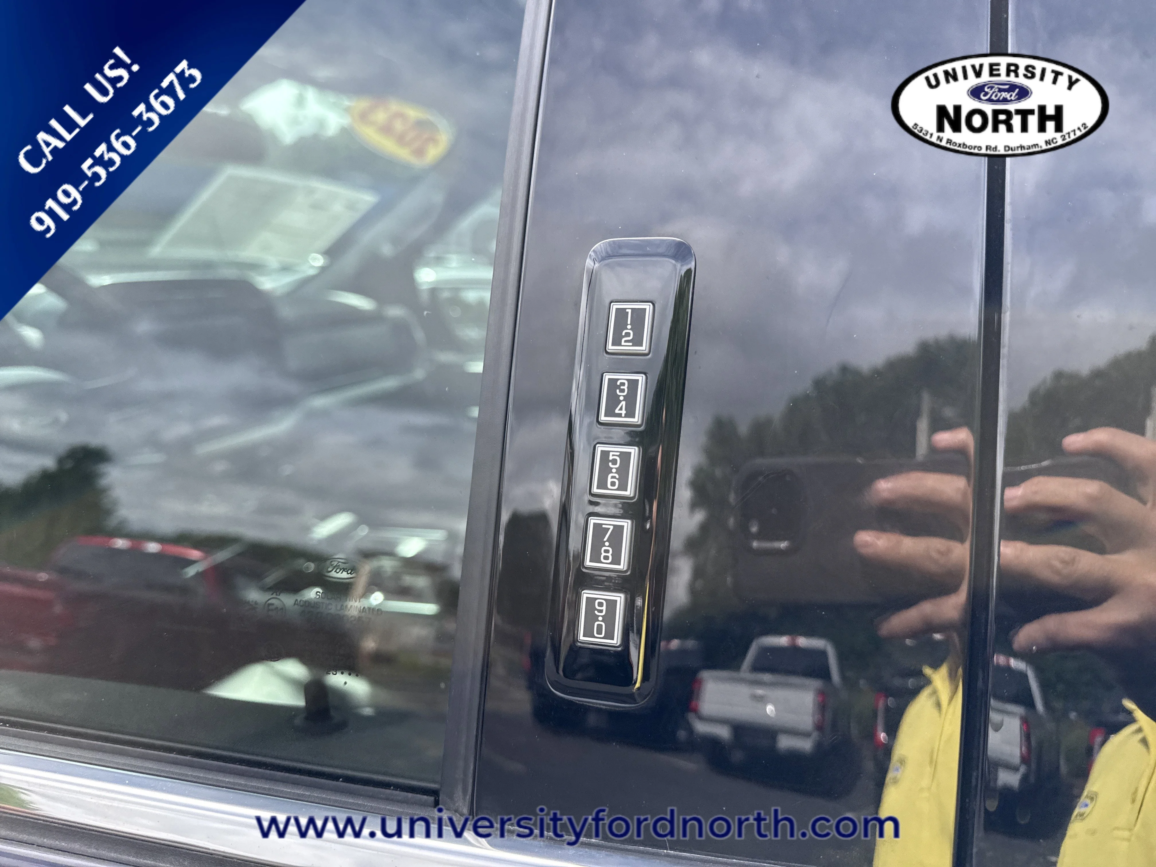 Used 2023 Antimatter Blue Metallic Ford LARIAT image 12