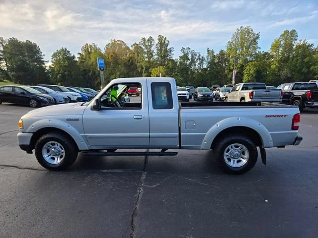 Used 2010 Silver Ford XLT image 4