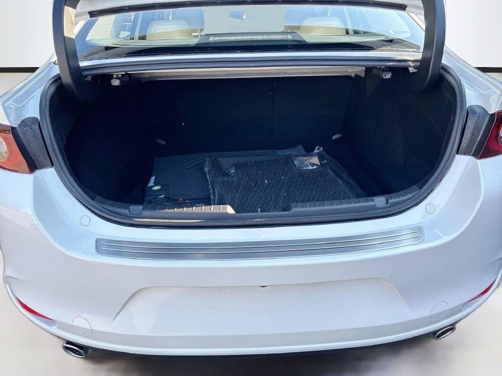 New 2026 Snowflake White Pearl Mazda 2.5 S Preferred image 26