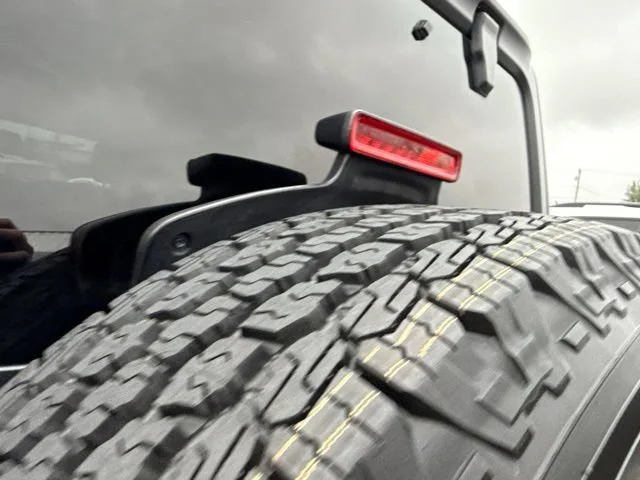 Used 2018 Black Clearcoat Jeep Sport S image 14