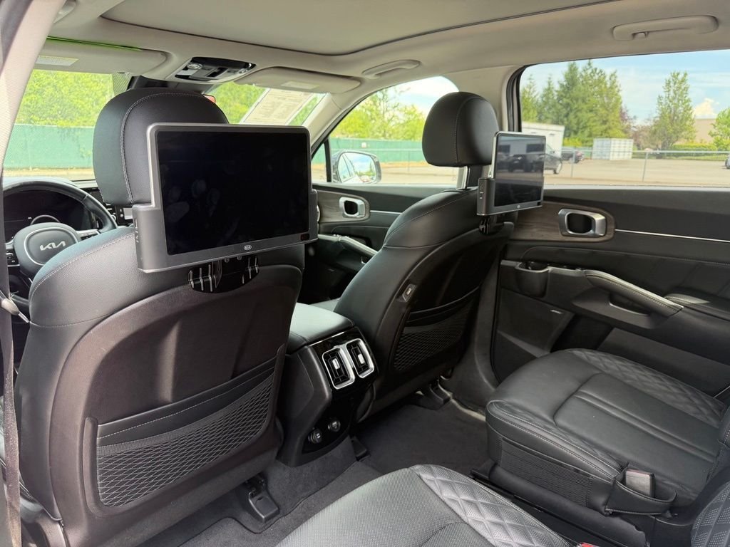 Used 2022 Glacial White Pearl Kia X-Line SX Prestige image 32
