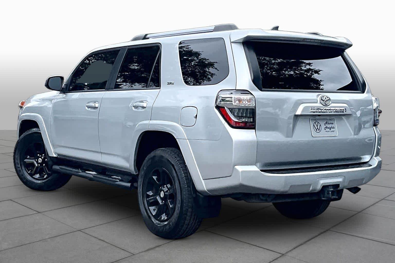 Used 2024 Classic Silver Metallic Toyota SR5 image 11