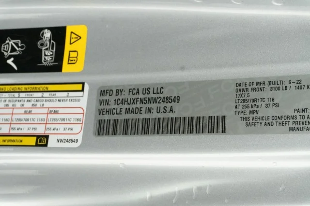 Used 2022 Silver Zynith Clearcoat Jeep Unlimited Rubicon image 36
