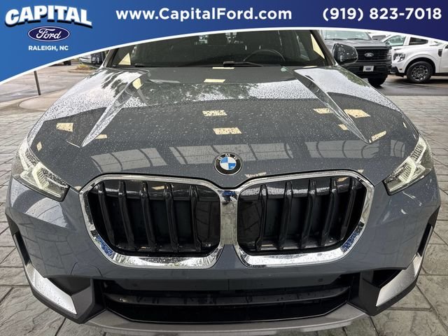 Used 2023 Gray BMW xDrive28i image 10