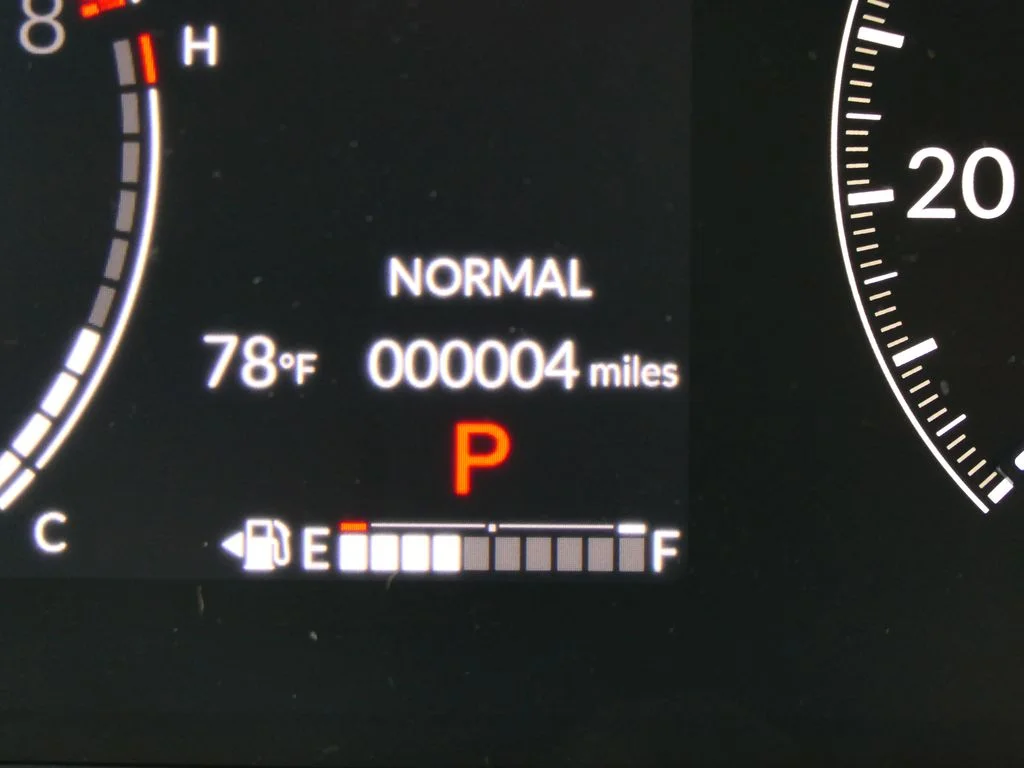 New 2026 Platinum White Pearl Honda RTL image 23