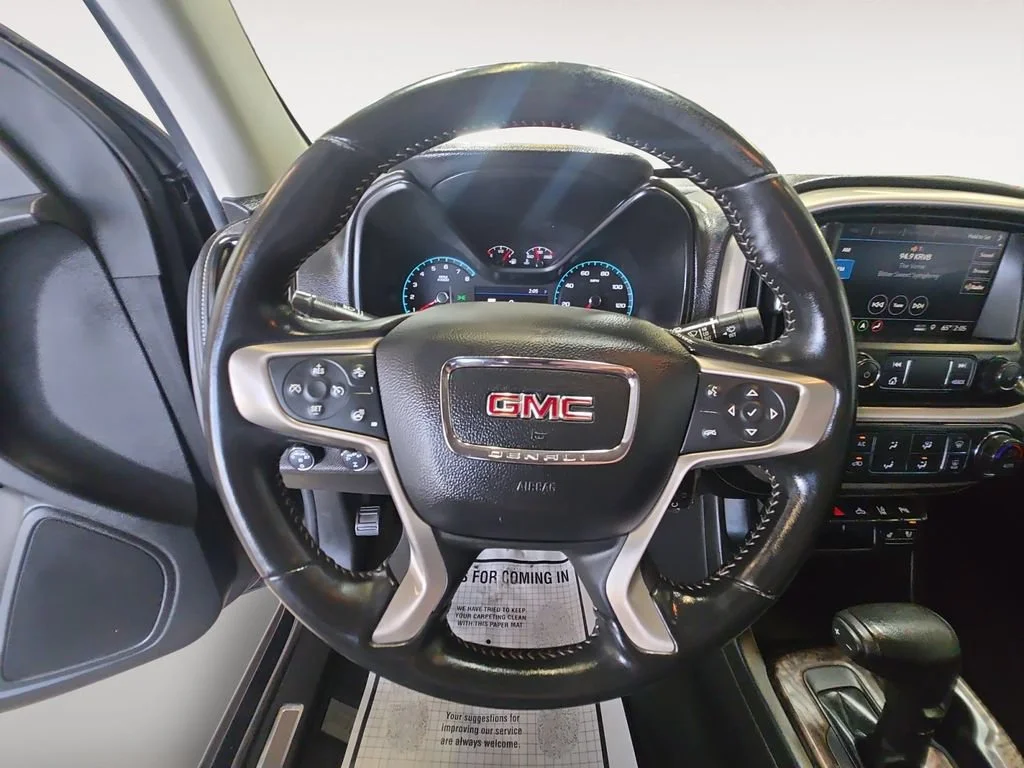 Used 2021 ONYX BLACK GMC 4WD Denali image 19