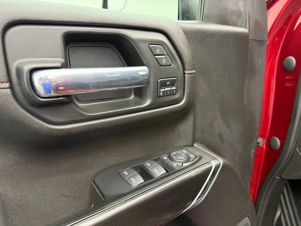Used 2021 Red GMC AT4 image 16