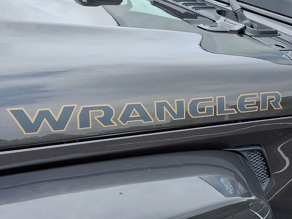 New 2026 Granite Crystal Metallic Clear-Coat Exterior Paint Jeep 85th Anniversary Edition image 18