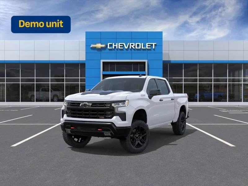 Used 2026 White Chevrolet 4WD Crew Cab 147" LT Trail Boss image 1