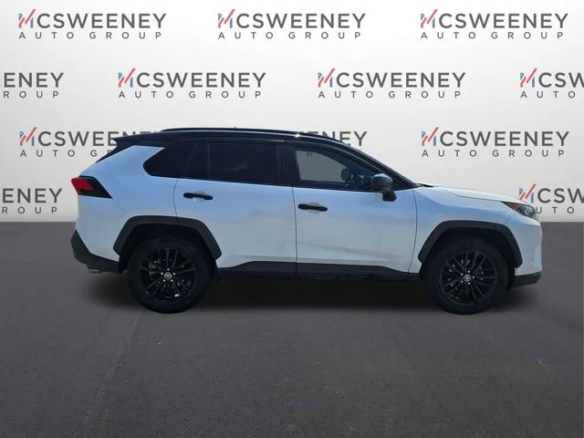 Used 2020 Black Toyota LE image 6